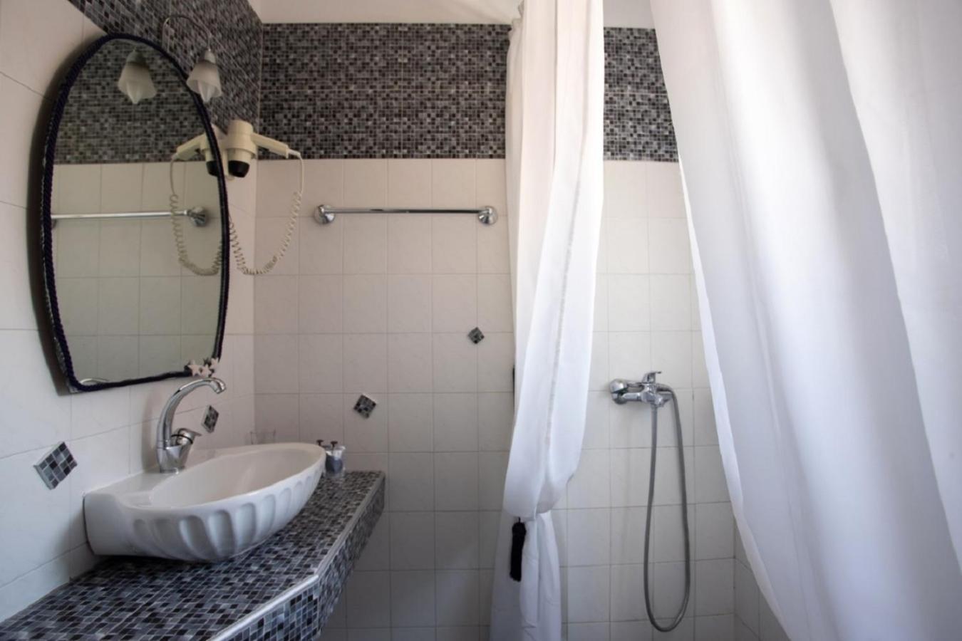 Argo Rooms & Studios Agioi Apostoloi (Evia) Quarto foto